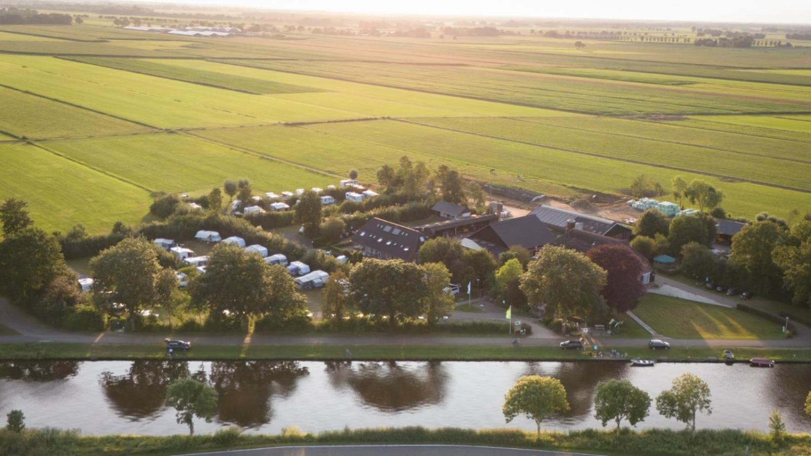 Hoeve Montigny B&B Giethoorn Extérieur photo