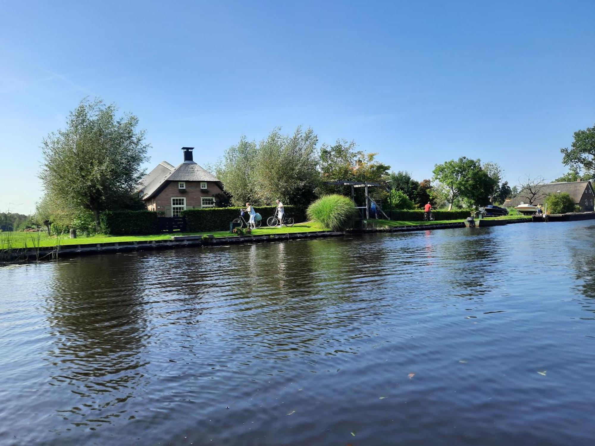 Hoeve Montigny B&B Giethoorn Extérieur photo